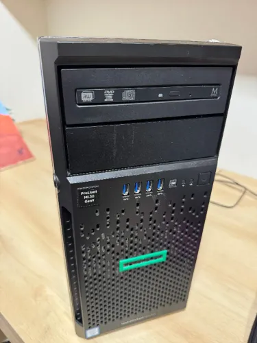 Servidor HP ProLiant ML30 Gen9