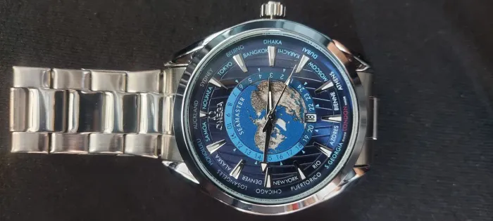 Relógio OMEGA Seamaster Aqua Terra World Time Azul