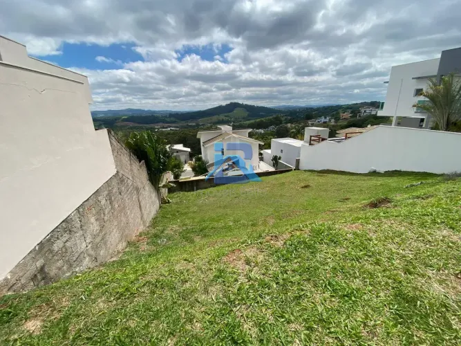 Venda de terreno no Condomínio Country Club em Itatiba/SP