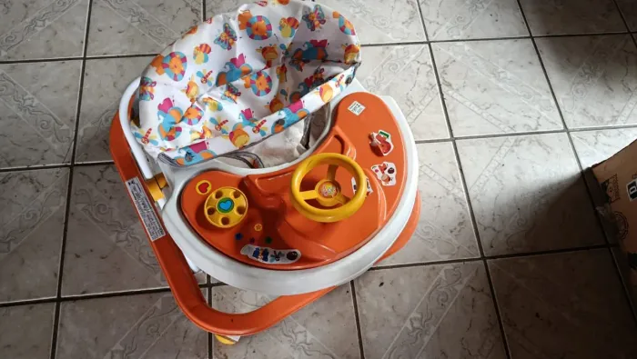 Andador musical infantil