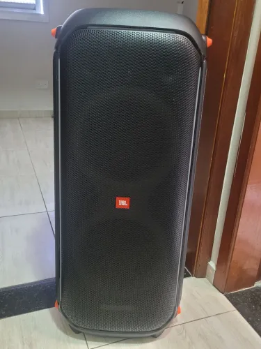 Torre jbl 710