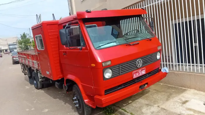 Caminhão VW 6.90