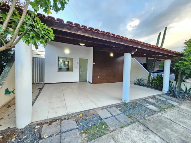 Casa reformada 3/4 com suite e hidromassagem - Espaço gourmet - Condomínio Vitória Régia
