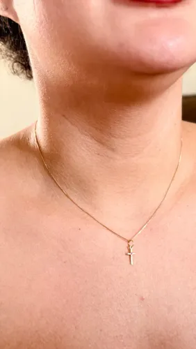 Cordão feminino ouro 18k