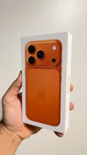 iPhone 17 PRO Laranja LACRADO