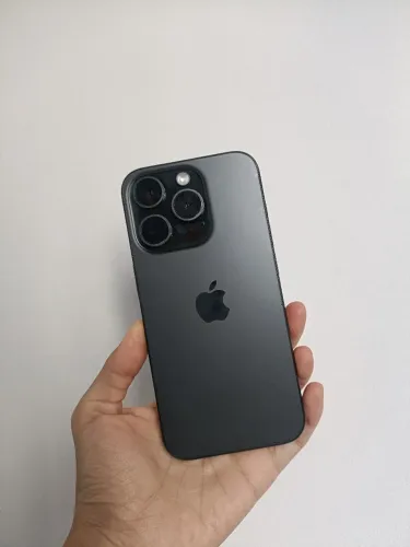iPhone 15 Pro 128GB - Preto ?bateria 93%