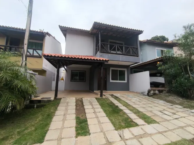 Casa com 3 quartos sendo 1 suíte, na Granja dos Cavaleiros - Macaé - RJ
