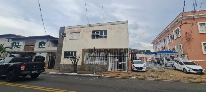 Casa com 3 dormitórios, 222 m² - venda por R$ 900.000,00 ou aluguel por R$ 5.000,00/mês -