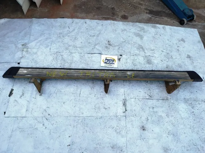 Estribo New Triton 17/20 Lado Esquerdo Original #20689