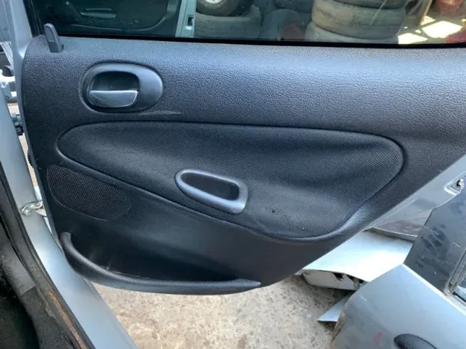 Forro de Porta Liso Traseiro Direito Peugeot 206 2007 à 2012