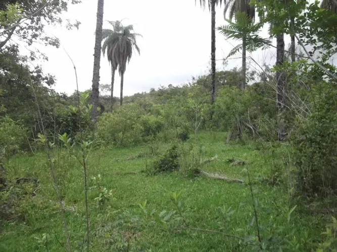 Lote rural de 36.000m ²,belíssima vista, nascente de água, Serra do Cipo.