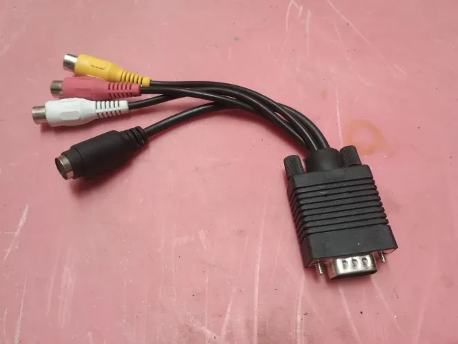 Adaptador VGA para Mini Din 4 vias e 3 RCA Femea