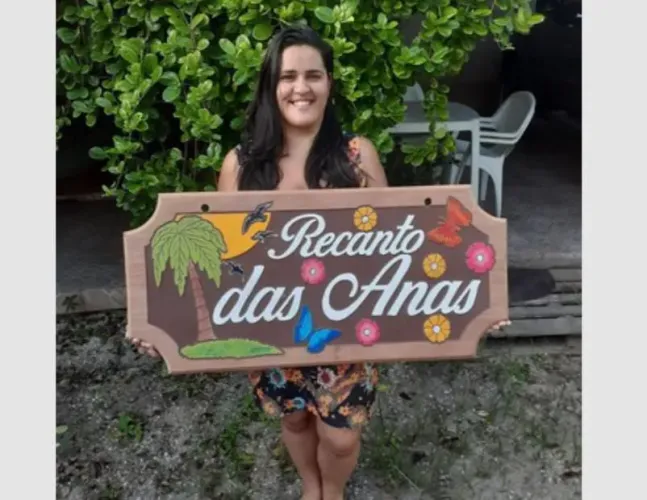 Placas entalhadas em madeira brasões de família tábuas de churrasco fachada e muito mais 