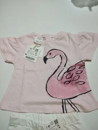 Roupa Bebê Nova - Zara - Conjunto - camiseta + shorts.