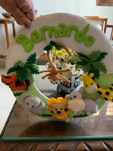 Porta maternidade personalizada tema selva