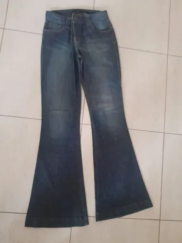 Calça da CANAL