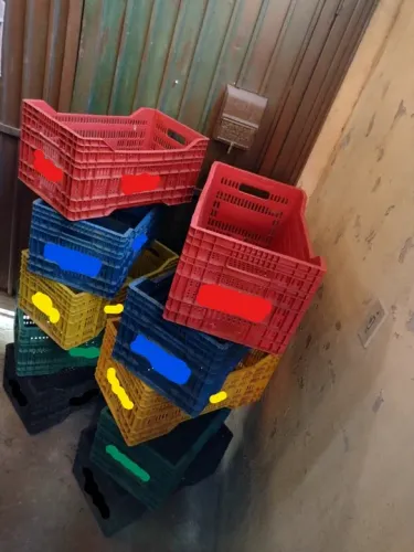 Caixa Plástica Seminova