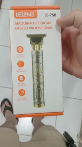 Máquina de acabamento e barba 