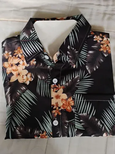 Camisa estampada havaiana em viscose