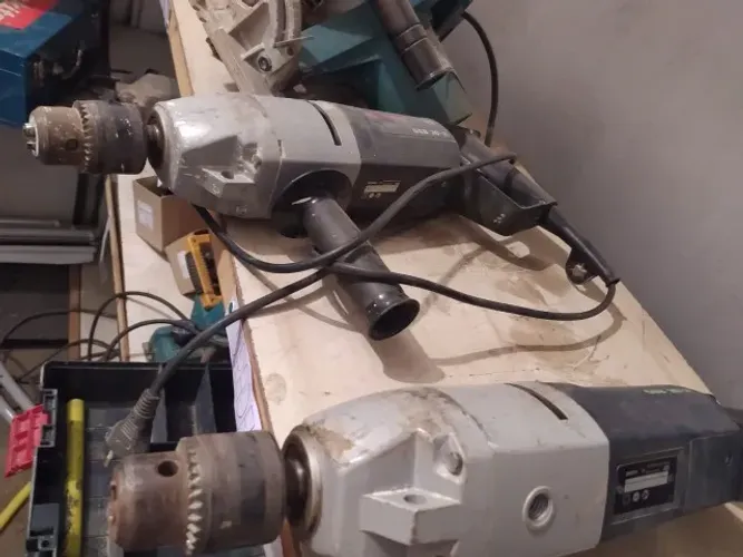 Furadeira de impacto 5/8" Bosch