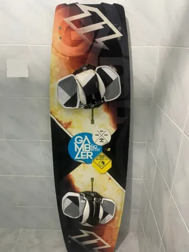 Prancha Kitesurf North 139x42 - Aceito Cartão