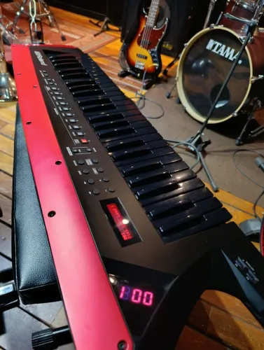 Keytar Roland AX - EDGE