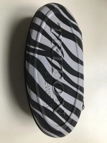 Case Porta Óculos Branco e Preto Da Triton 