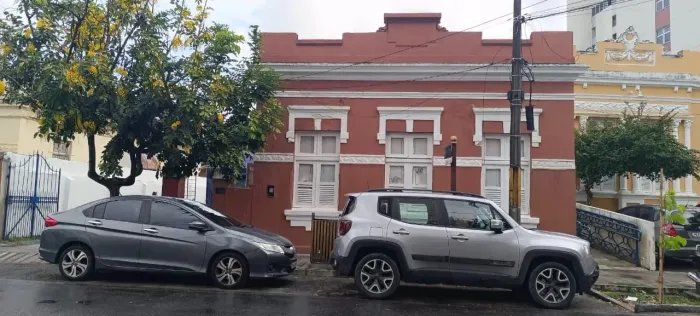 VENDO EXCELENTE TERRENO NO BAIRRO DAS GRAÇAS / RECIFE