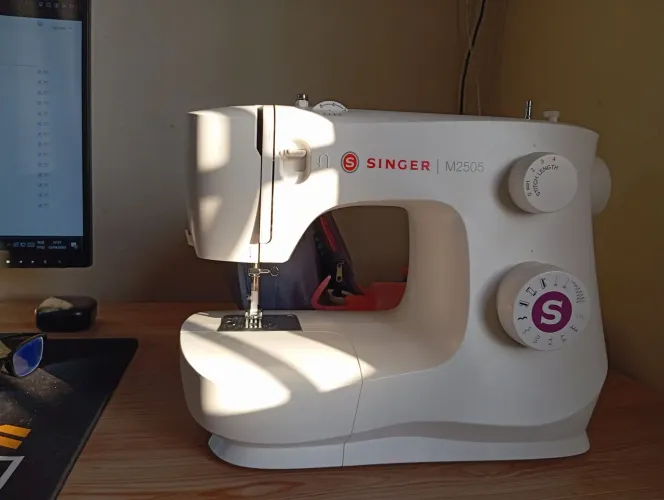 Máquina de costura 