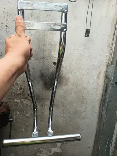 Descanso de pés cadeira salao