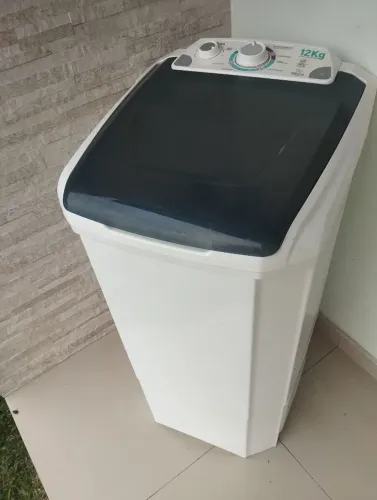 Tanquinho para lavar roupa Britânia de 12kg