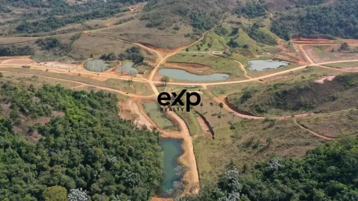 Lotes à venda em condomínio fechado - Vale dos Lagos - Matias Barbosa/MG