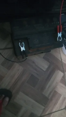 Vende se carregador de baterias de carro moto caminhao * Itapetininga SP