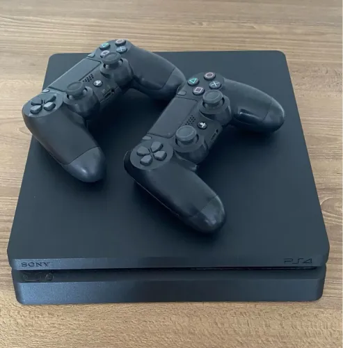 Playstation 4 - PS4 Slim