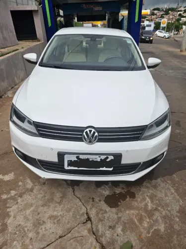 Jetta 2.0 TSI 200cv 2013 - Revisado, Pneus Novos