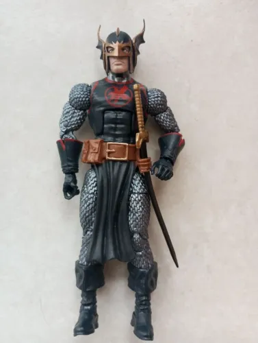 Marvel Legends - Cavaleiro Negro