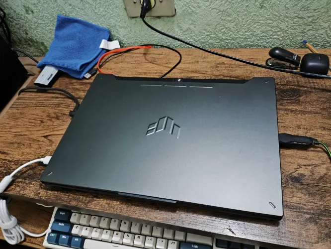 Notebook gamer ASUS TUF gaming f15, Core i7 rtx 4050, 4g de RAM Windows 11 original format