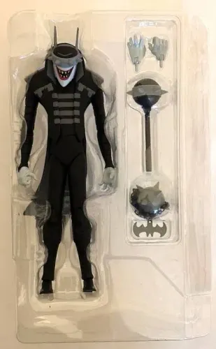Batman Que Ri Action Figure 