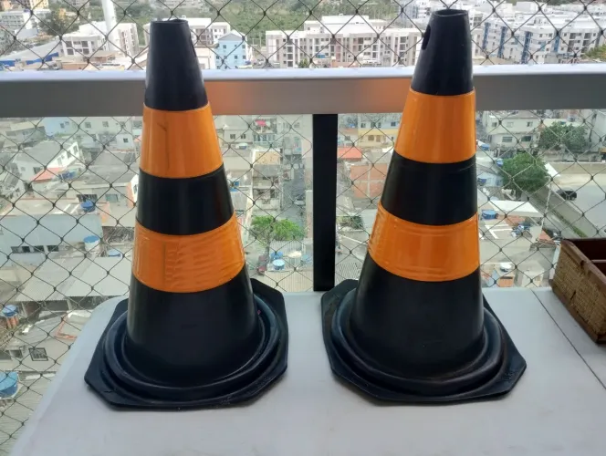 Cone refletivo 
