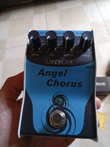 Pedeis de Guitarra, Chorus e Delay