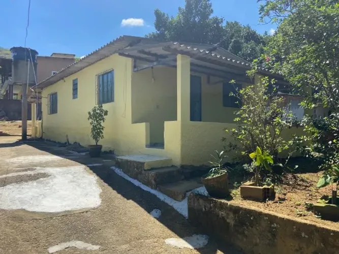 ALUGO CASA COM 3 QUARTOS EM GUAPIMIRIM/RJ 