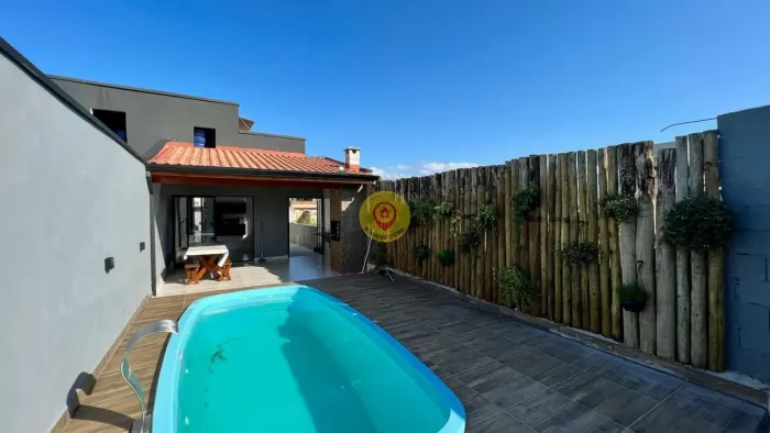 Casa com Piscina e Churrasqueira Conforto e Lazer em Boracéia