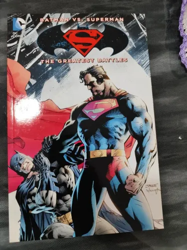 Batman vs Superman: The Greatest Battles - Em INGLÊS- HQ