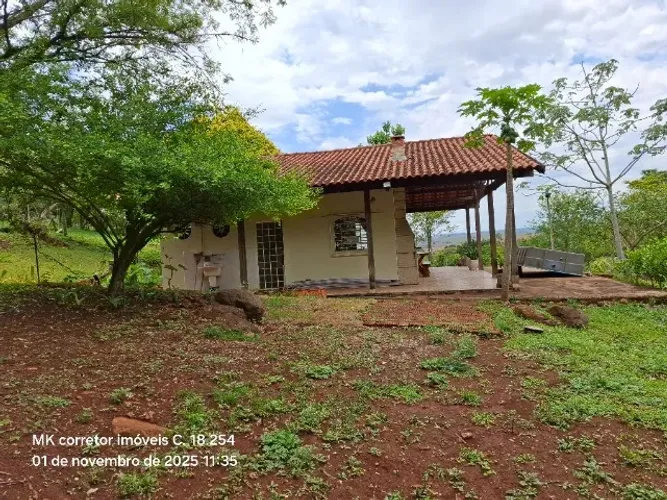 Sítio com escritura rural de 2 hectares (20.000,00 m2), com casa, zona sul de Ibiporã.