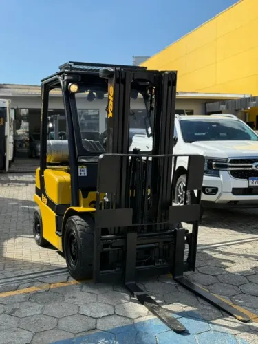 Empilhadeira GLP Yale 50vx  Ano 2015