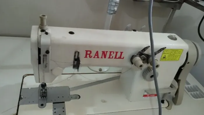 Máquina Ponto Corrente 2 Agulhas (ombro a ombro)