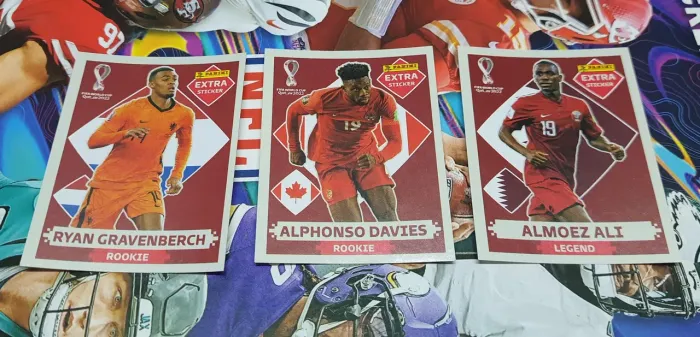 3x Figurinhas Extra Panini Copa do Mundo 2022