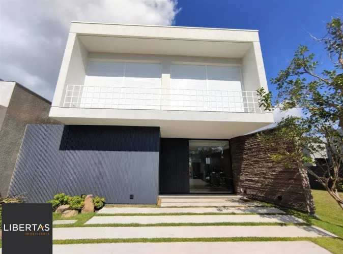 Casa de Condomínio em Atlântida Sul
