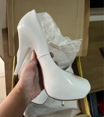 Sapato branco número 39