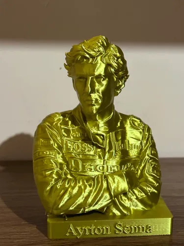 Busto Ayrton Senna